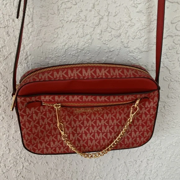 Michael Kors crossbody purse with removable chain lots of pockets - Picture 2 of 16